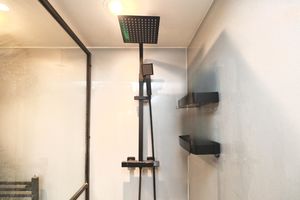 LORDS COTTAGE- click for photo gallery